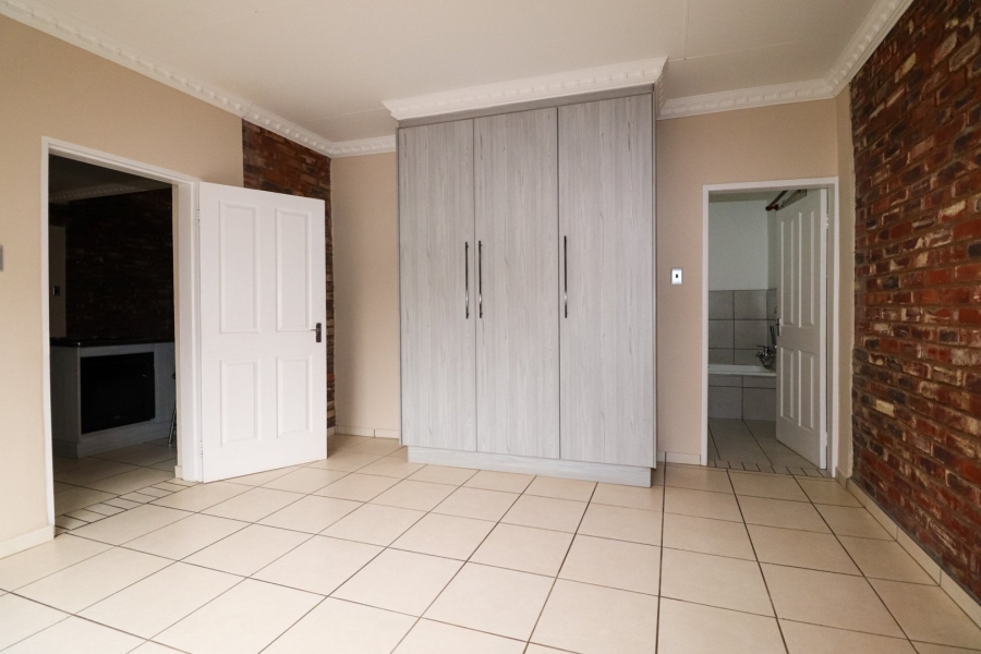To Let 3 Bedroom Property for Rent in Flamwood North West